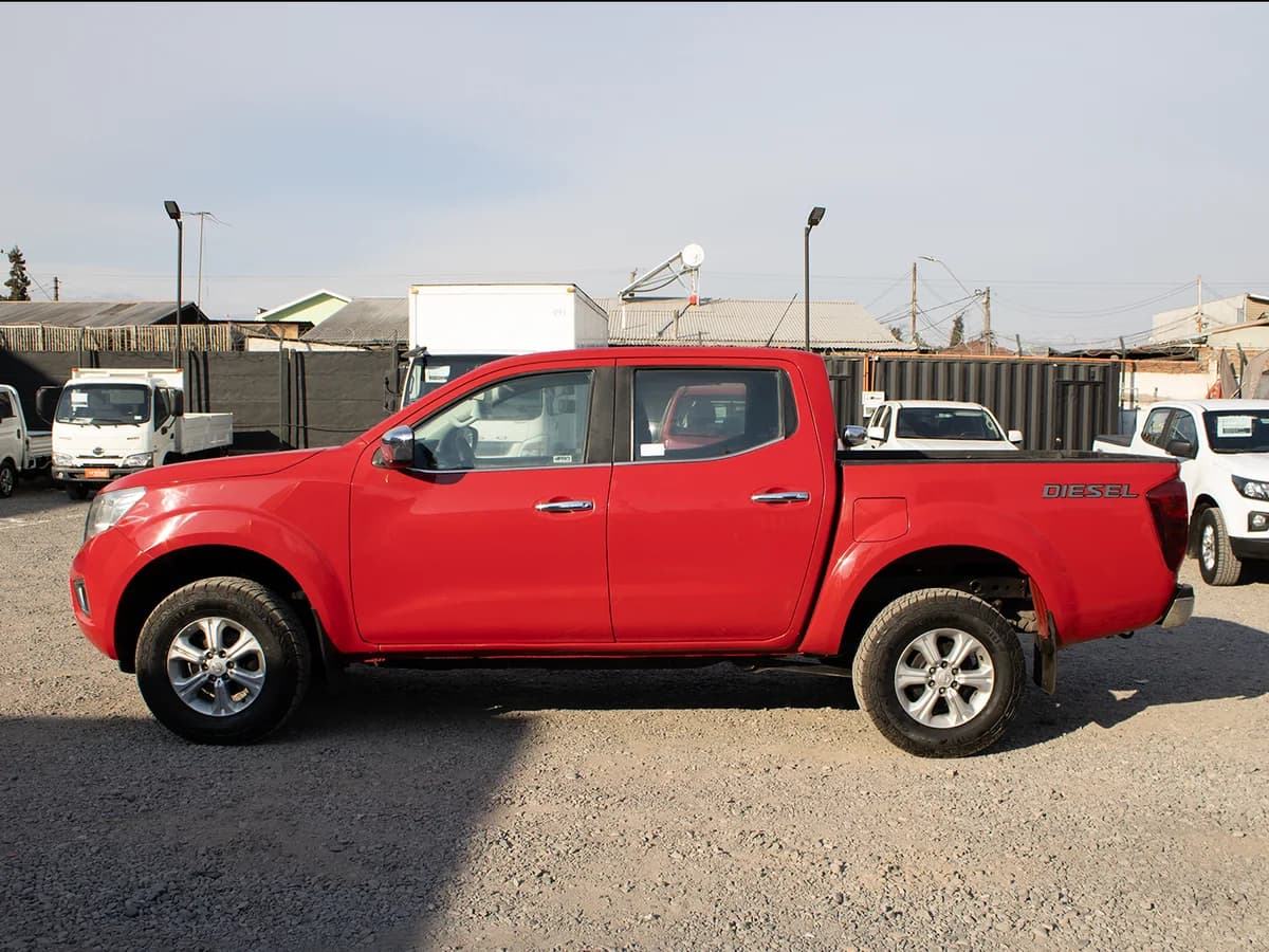 NISSAN NP300 DCAB 4X4 - Imagen 3