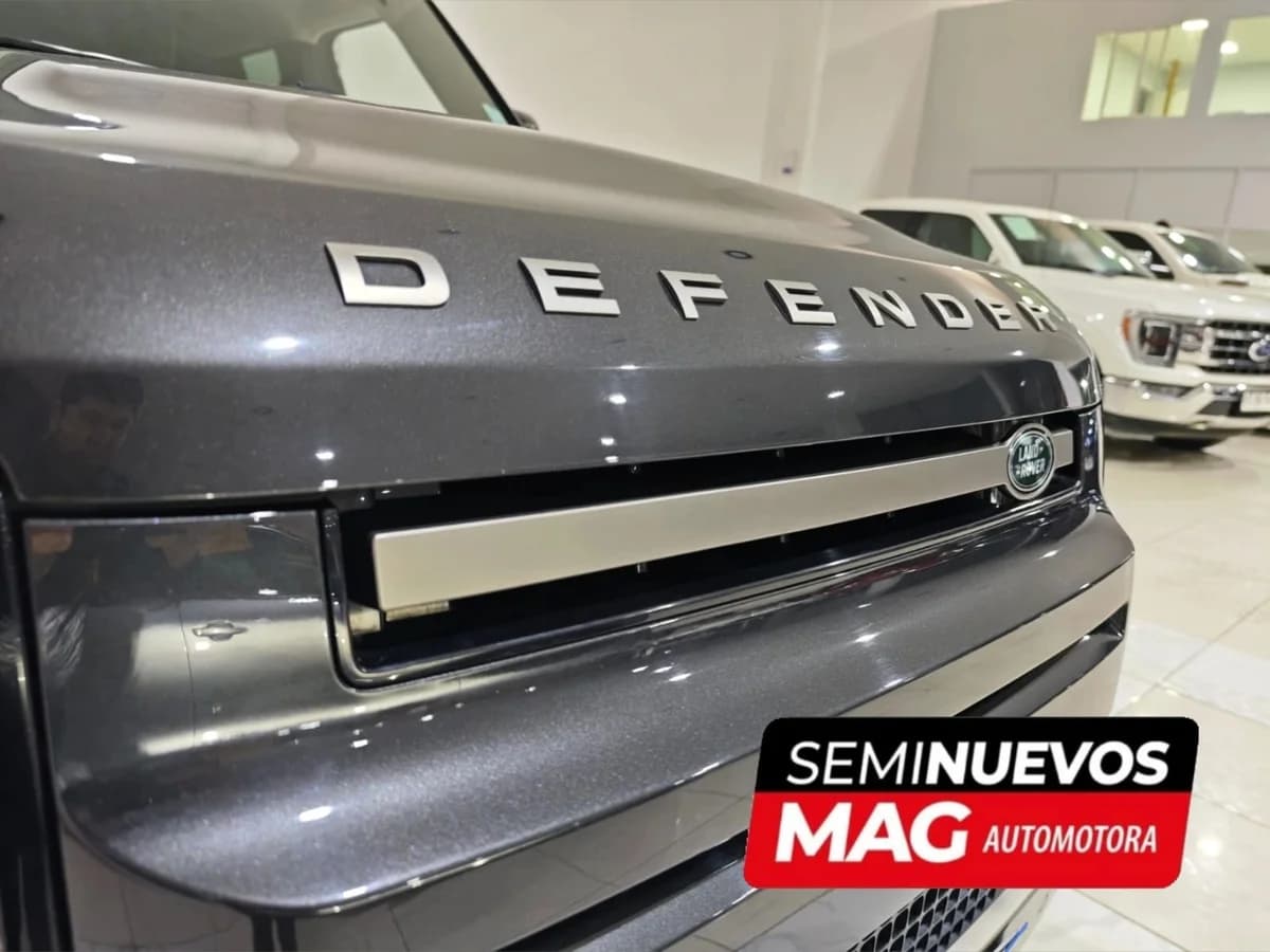 LAND ROVER DEFENDER 3.0 4X4 AT 3P 2024 - Imagen 5