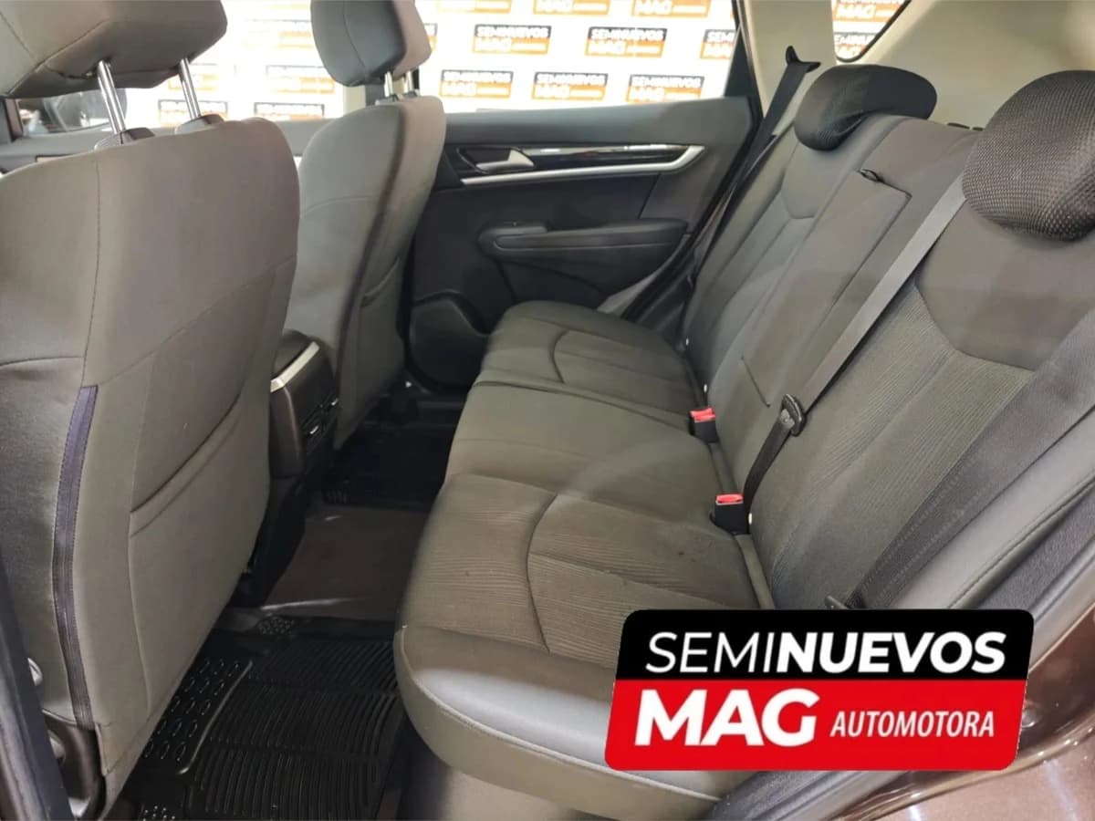 DFM Ax7 2.0 ELEGANT 4X2 AT 5P 2017 - Imagen 7
