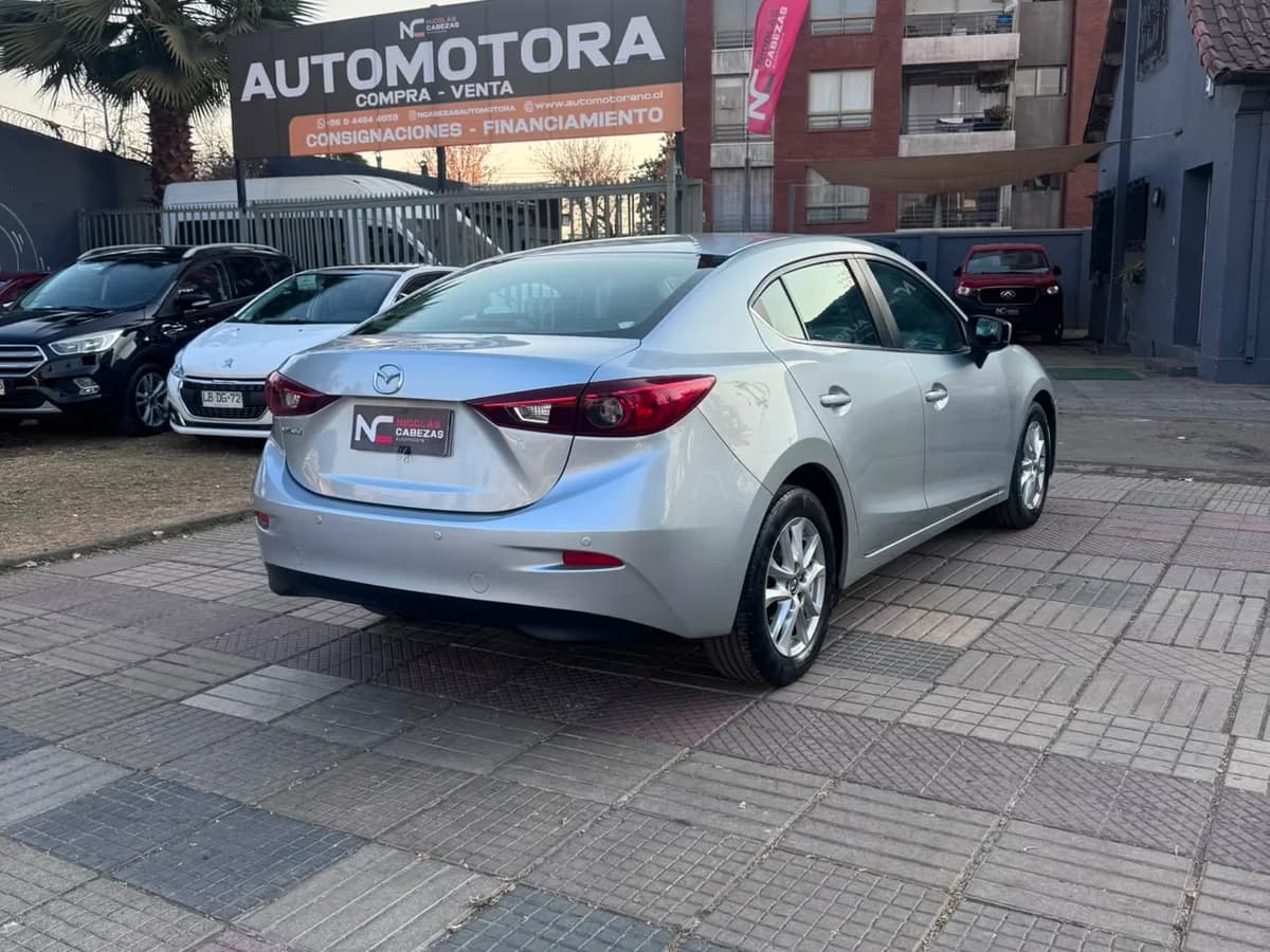 MAZDA 3 1.6 S 4X2 SDN 4AT 4P 2018 - Imagen 4