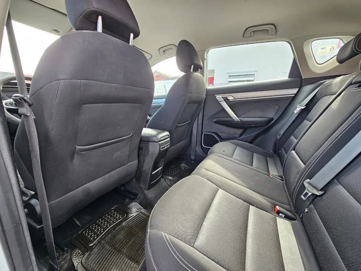 GEELY COOLRAY 1.5T GL 2022 - Imagen 5