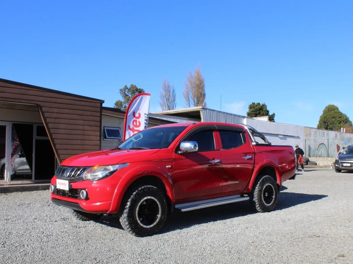 MITSUBISHI L200 2.4 4x4 2017 - Imagen 1