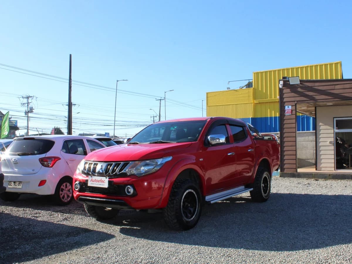 MITSUBISHI L200 2.4 4x4 2017 - Imagen 2