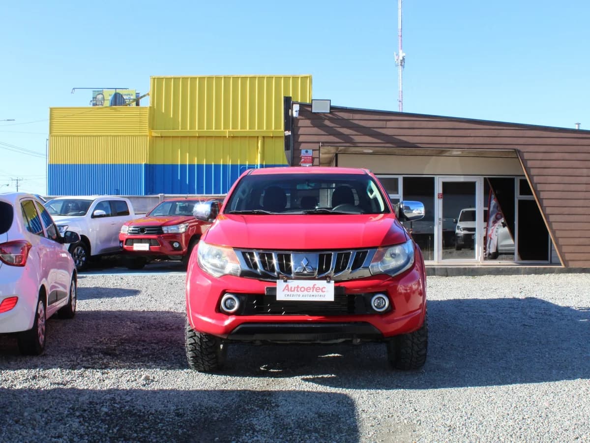 MITSUBISHI L200 2.4 4x4 2017 - Imagen 3
