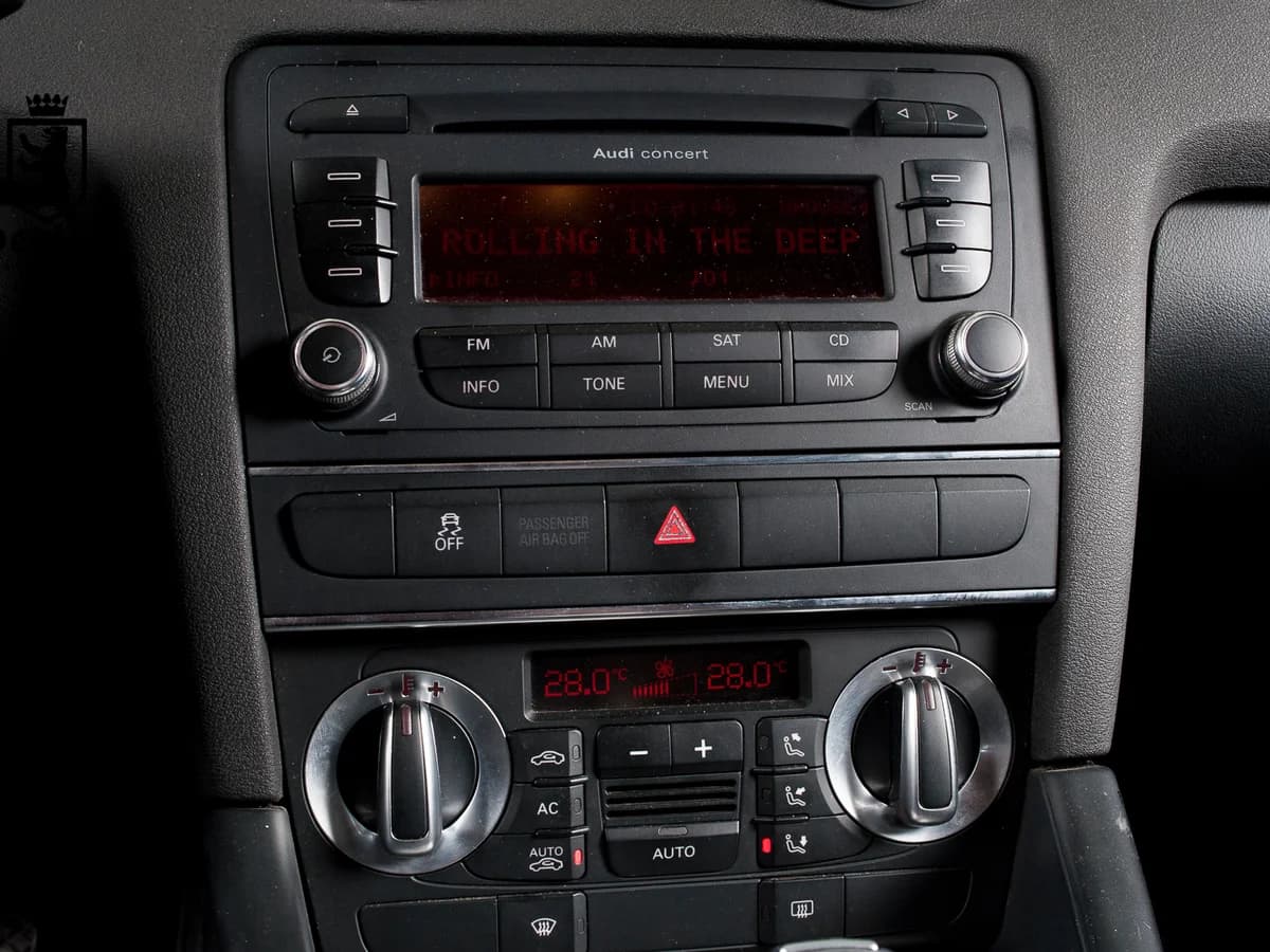 AUDI A3 1.8 TFSI SPORTBACK STRONIC S-LINEPLUS AT 2013 - Imagen 14