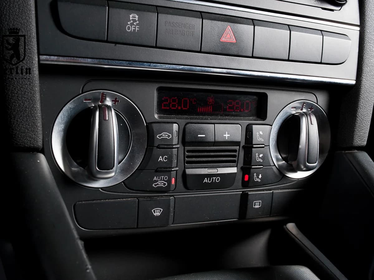 AUDI A3 1.8 TFSI SPORTBACK STRONIC S-LINEPLUS AT 2013 - Imagen 15