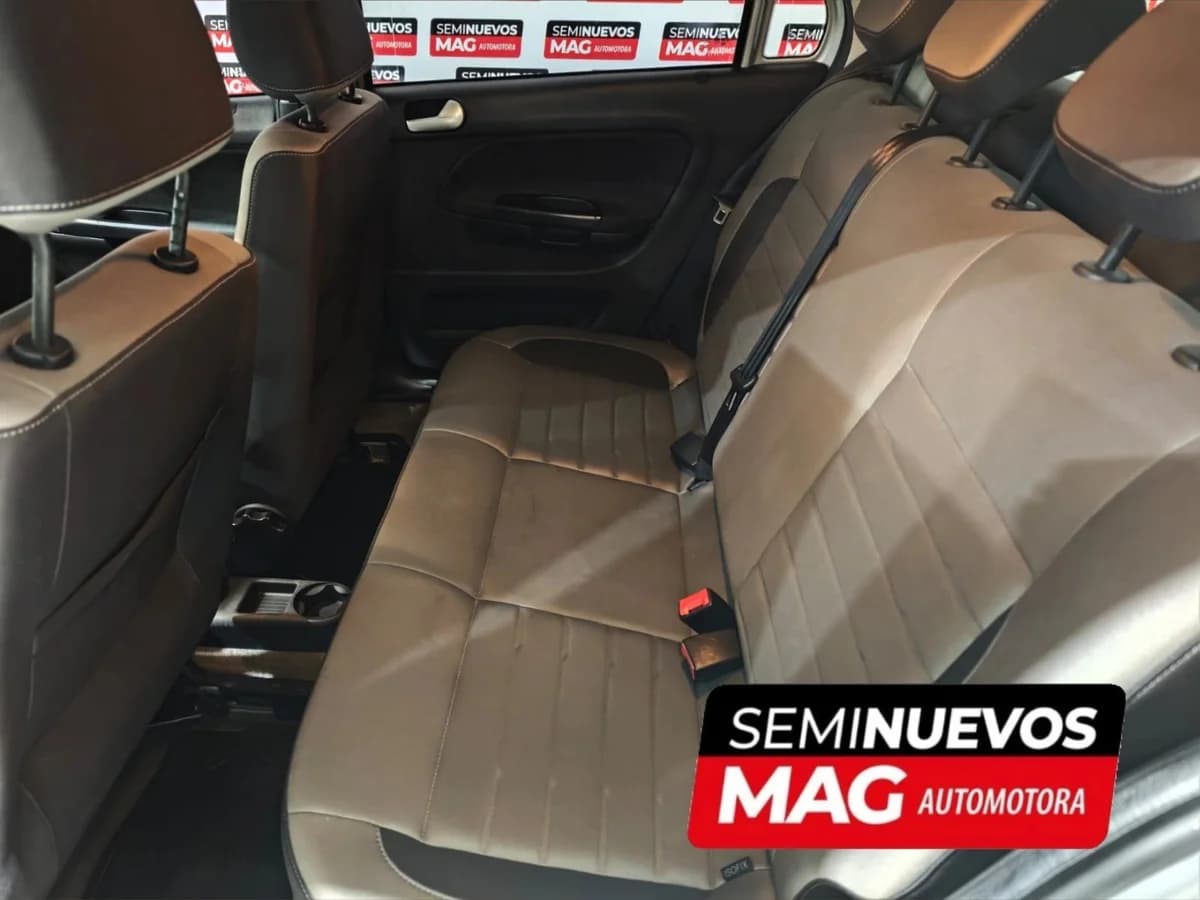 VOLKSWAGEN Gol HIGHLINE 1.6 2021 - Imagen 6