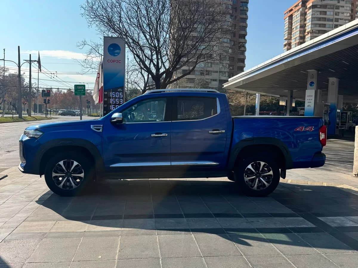 MAXUS T90 2.0 DIESEL 4X4 AT 4P 2023 - Imagen 2