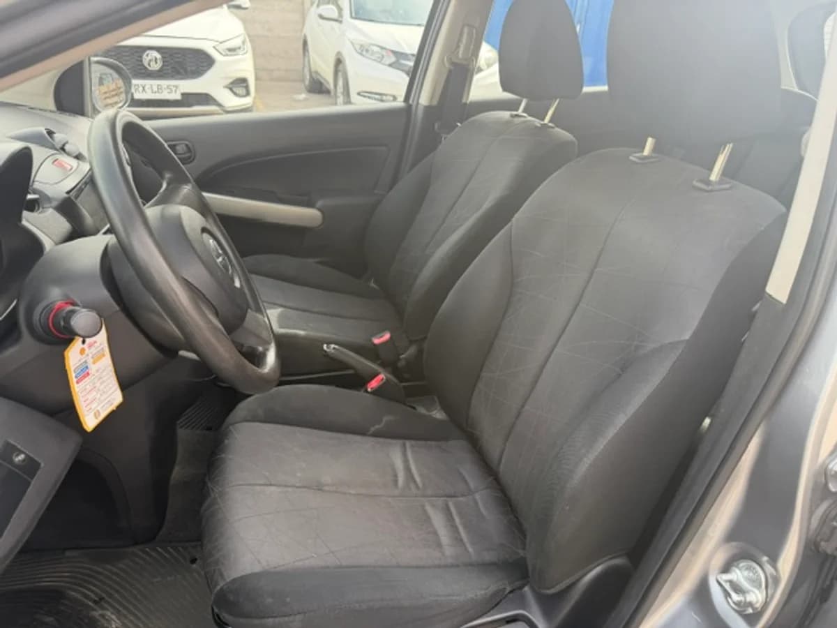 MAZDA 2 1.5 SPORT FULL 4X2 MT 5P 2014 - Imagen 8