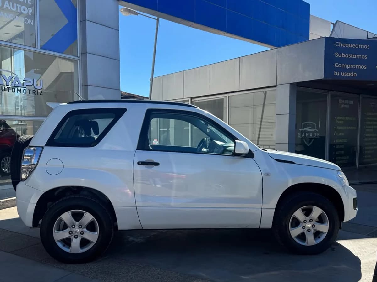 SUZUKI GRAND VITARA GLX SPORT 4X4 1.6 2018 - Imagen 3