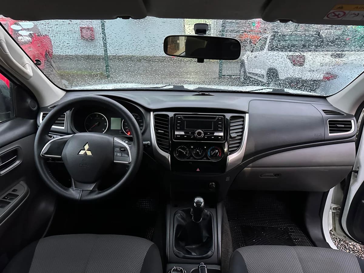 MITSUBISHI L200 KATANA CRT 4X4 2019 - Imagen 7