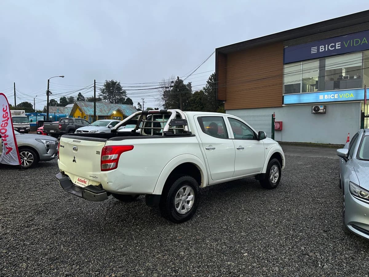 MITSUBISHI L200 KATANA CRT 4X4 2019 - Imagen 9
