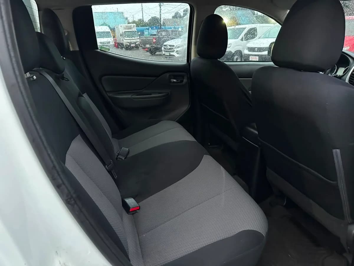MITSUBISHI L200 KATANA CRT 4X4 2019 - Imagen 11