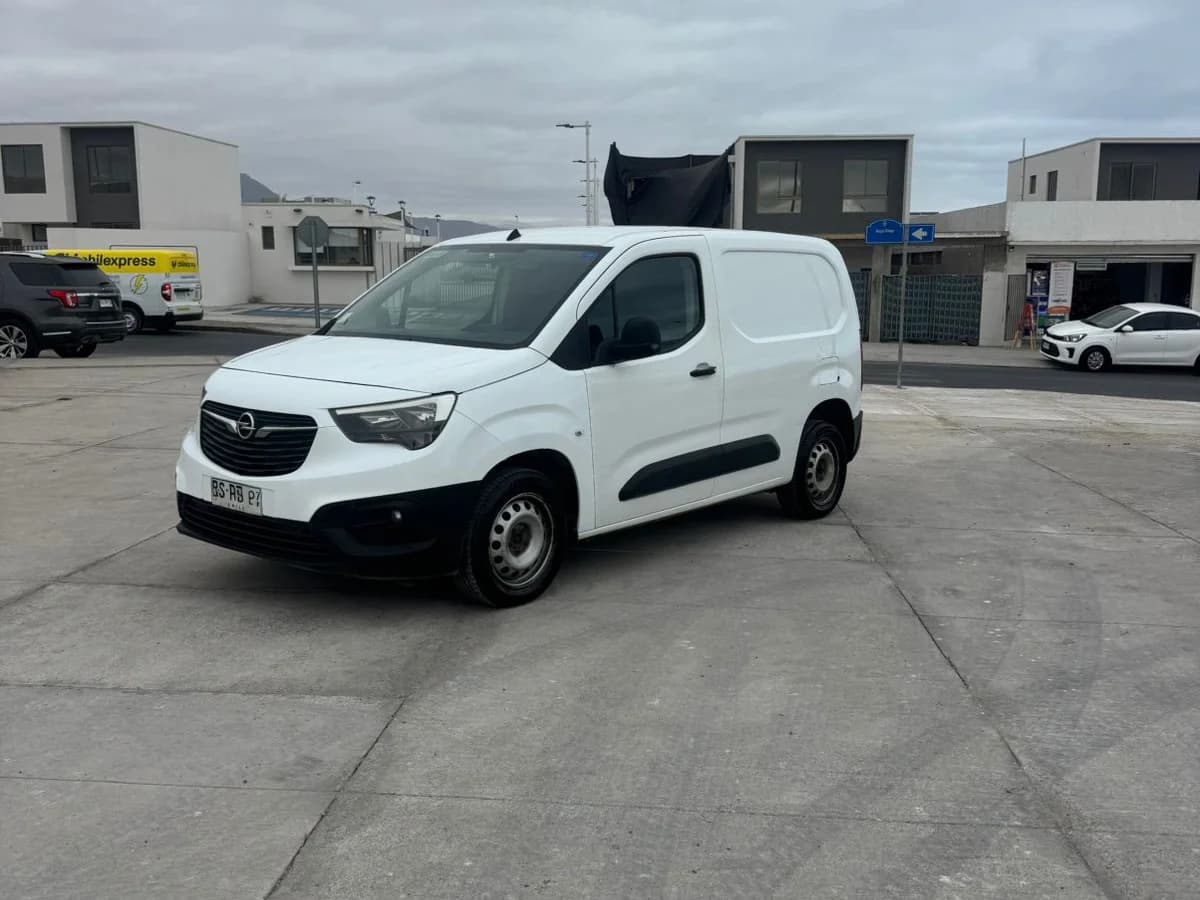 OPEL Combo 1.6 MT DIESEL 2022 - Imagen 1