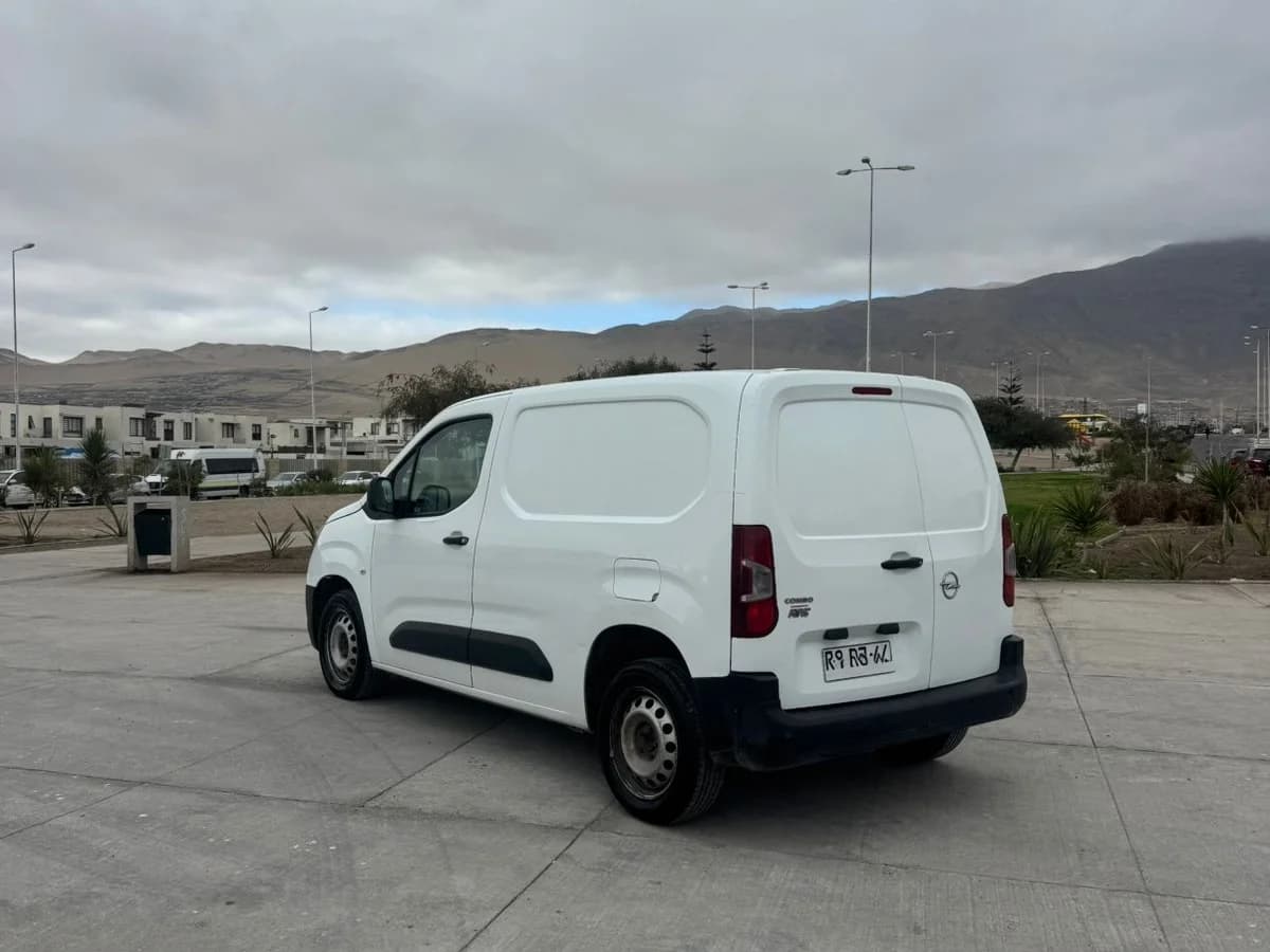 OPEL Combo 1.6 MT DIESEL 2022 - Imagen 6