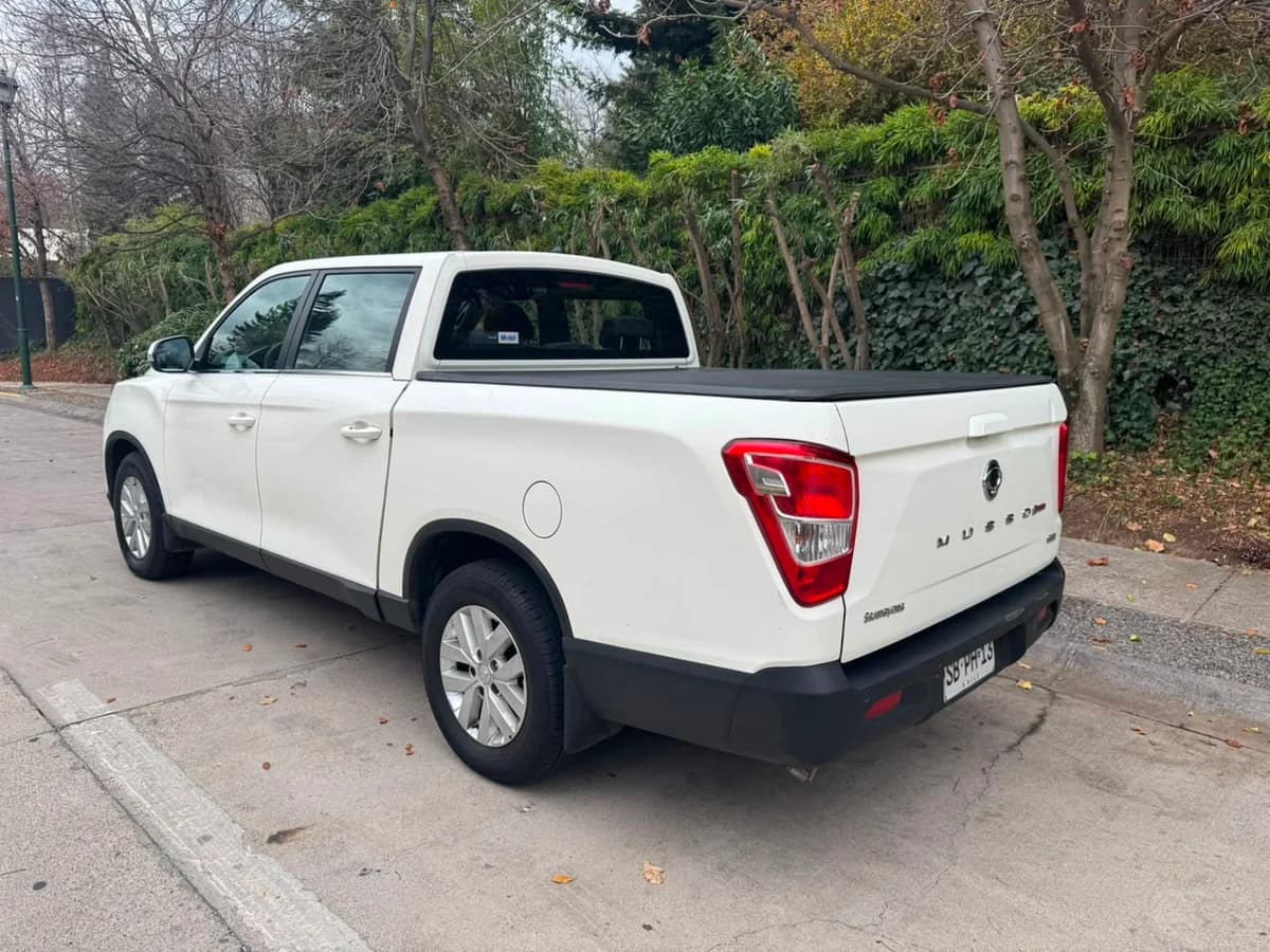 SSANGYONG NEW MUSSO GRAND GLX 2.2 MT6 4X2 DIESEL AÑO 2022 - Imagen 6