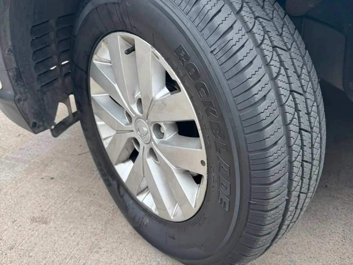 SSANGYONG NEW MUSSO GRAND GLX 2.2 MT6 4X2 DIESEL AÑO 2022 - Imagen 13