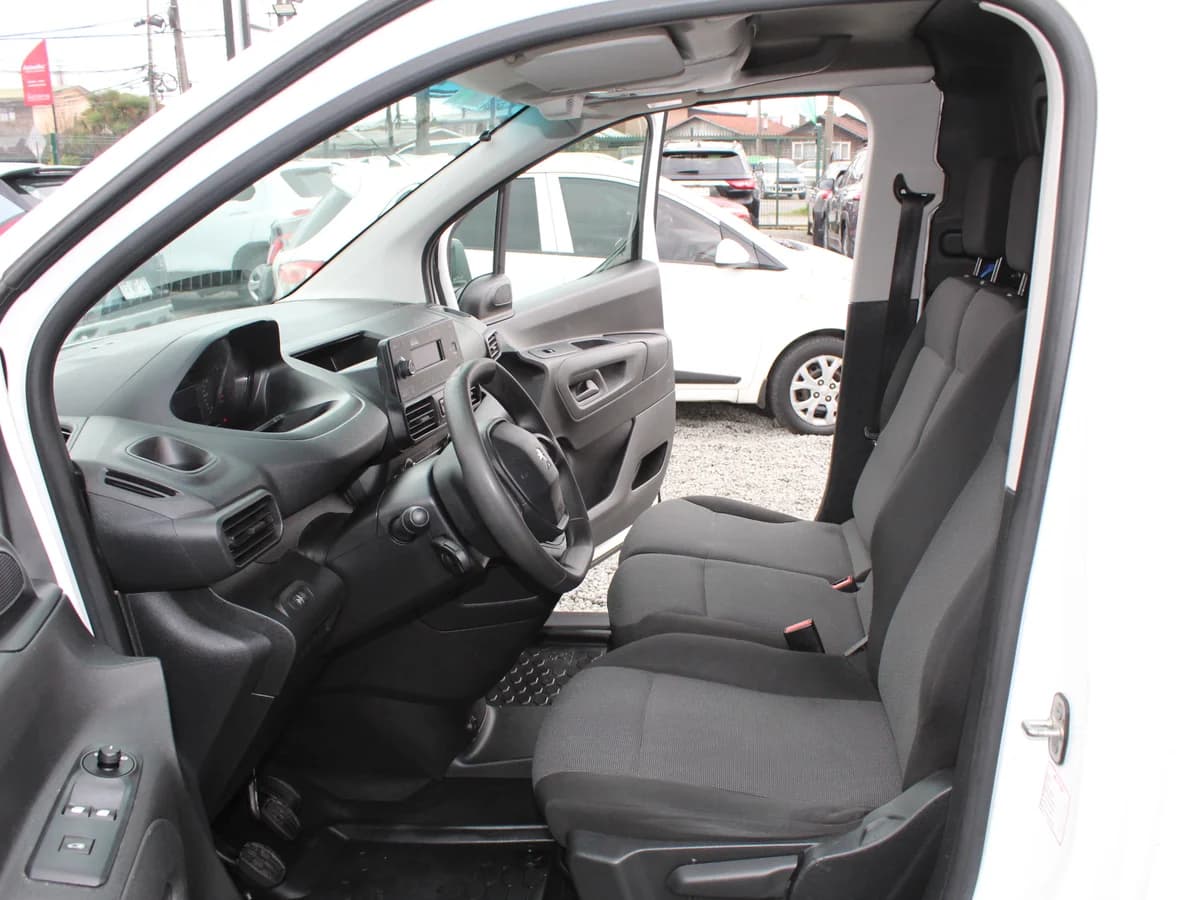 PEUGEOT Partner 1.6 L1 HDI 92 MT 2022 - Imagen 11