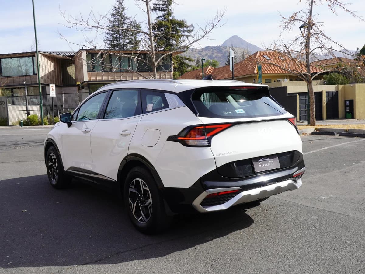 KIA Sportage EX 2.0L MT 2023 - Imagen 7
