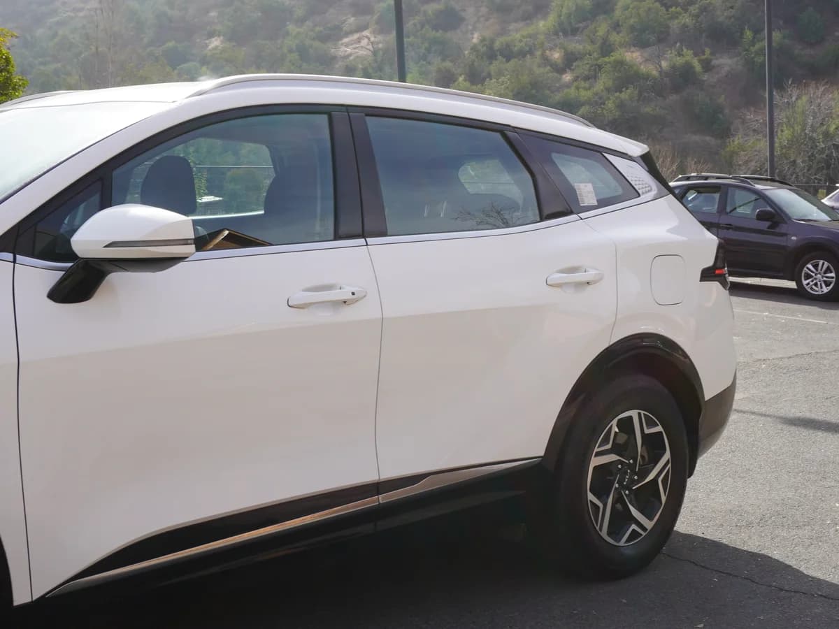 KIA Sportage EX 2.0L MT 2023 - Imagen 14