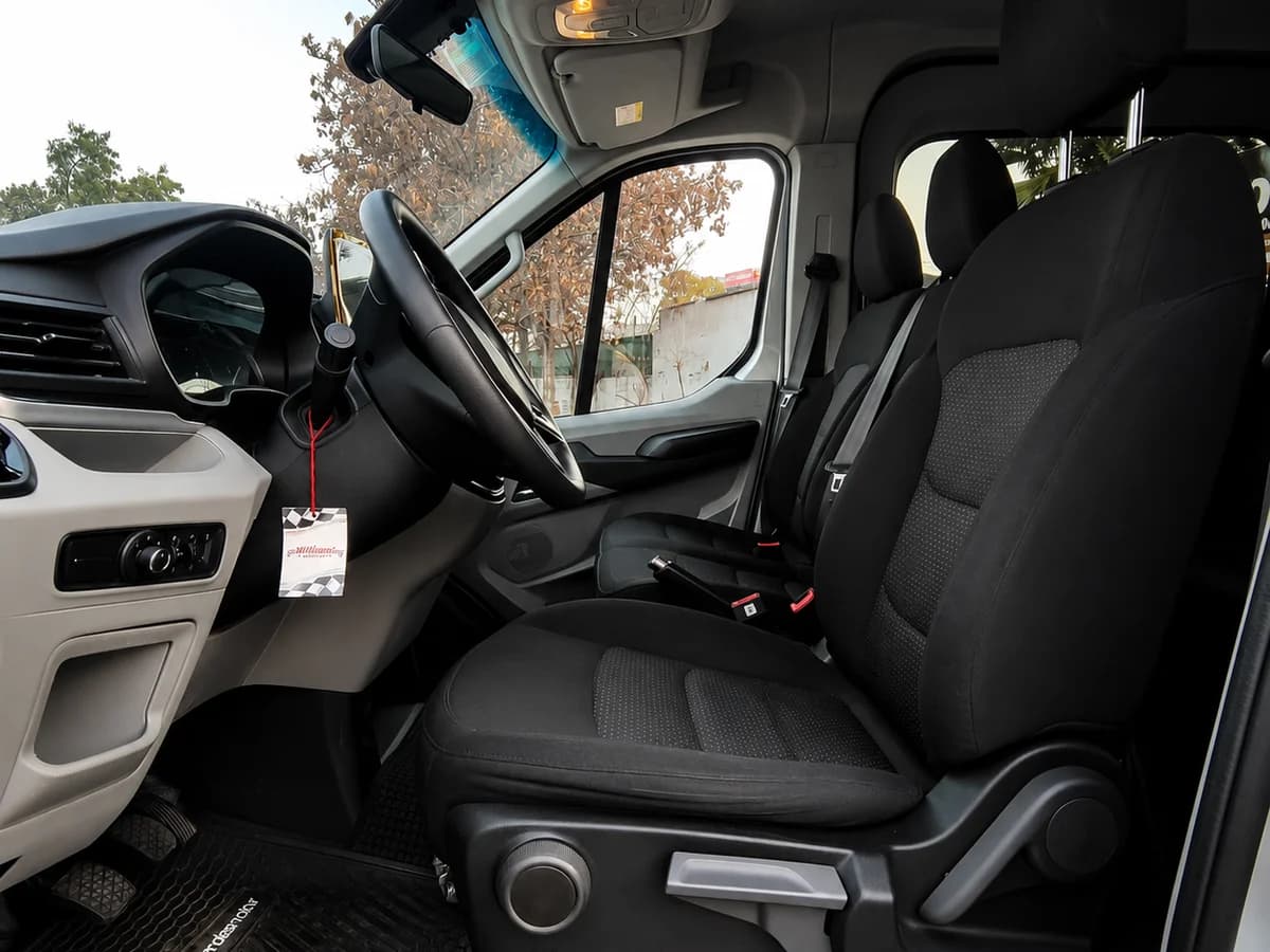 MAXUS Deliver 9 2.0 L3H2 DIESEL 4X2 MINIBUS MT 5P 2024 - Imagen 10