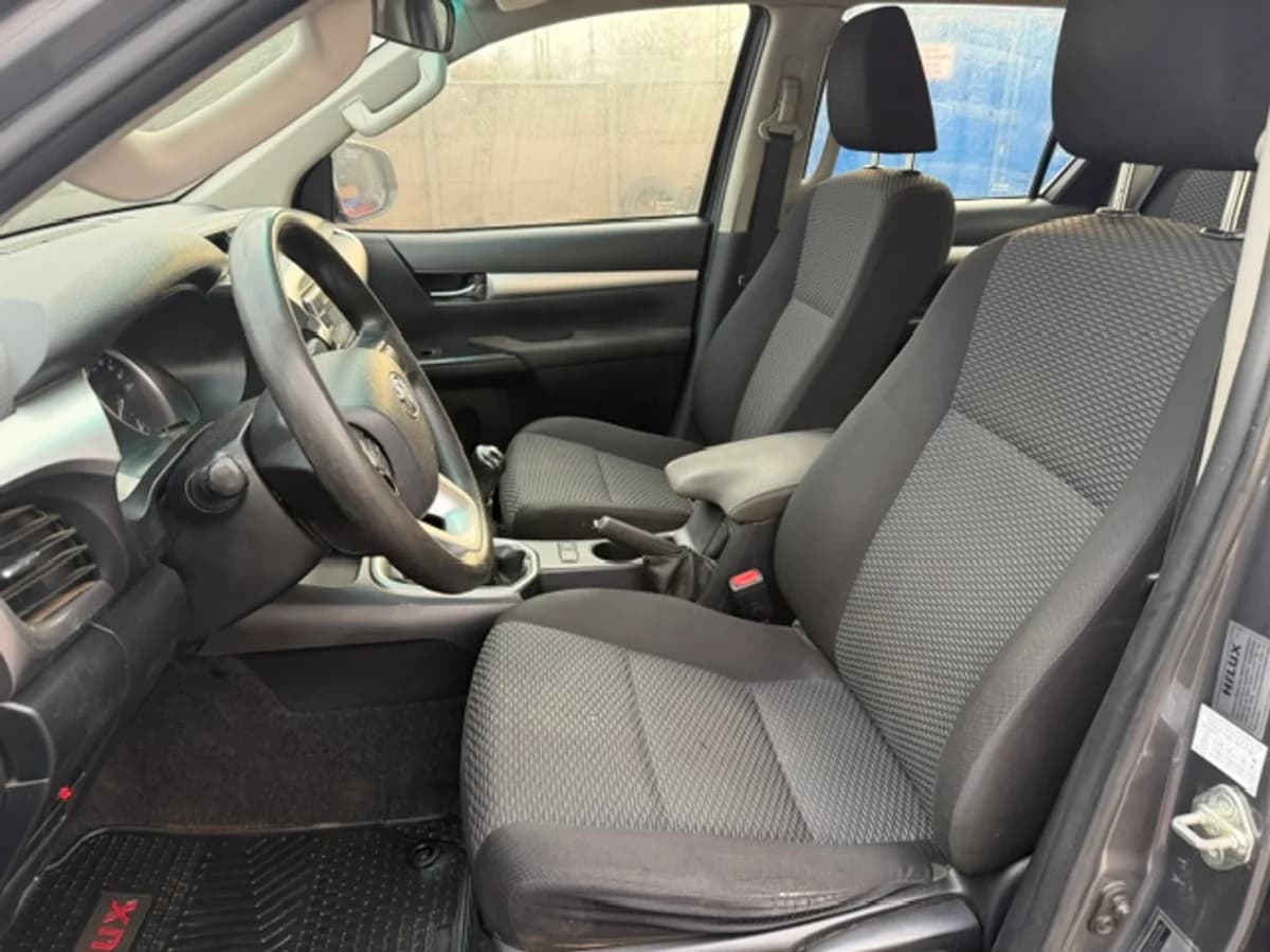 TOYOTA Hilux 2.7 2018 - Imagen 8