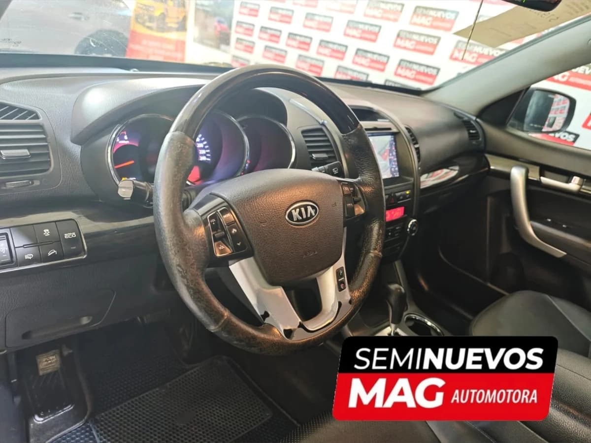KIA Sorento 2.0 AUT 2012 - Imagen 8