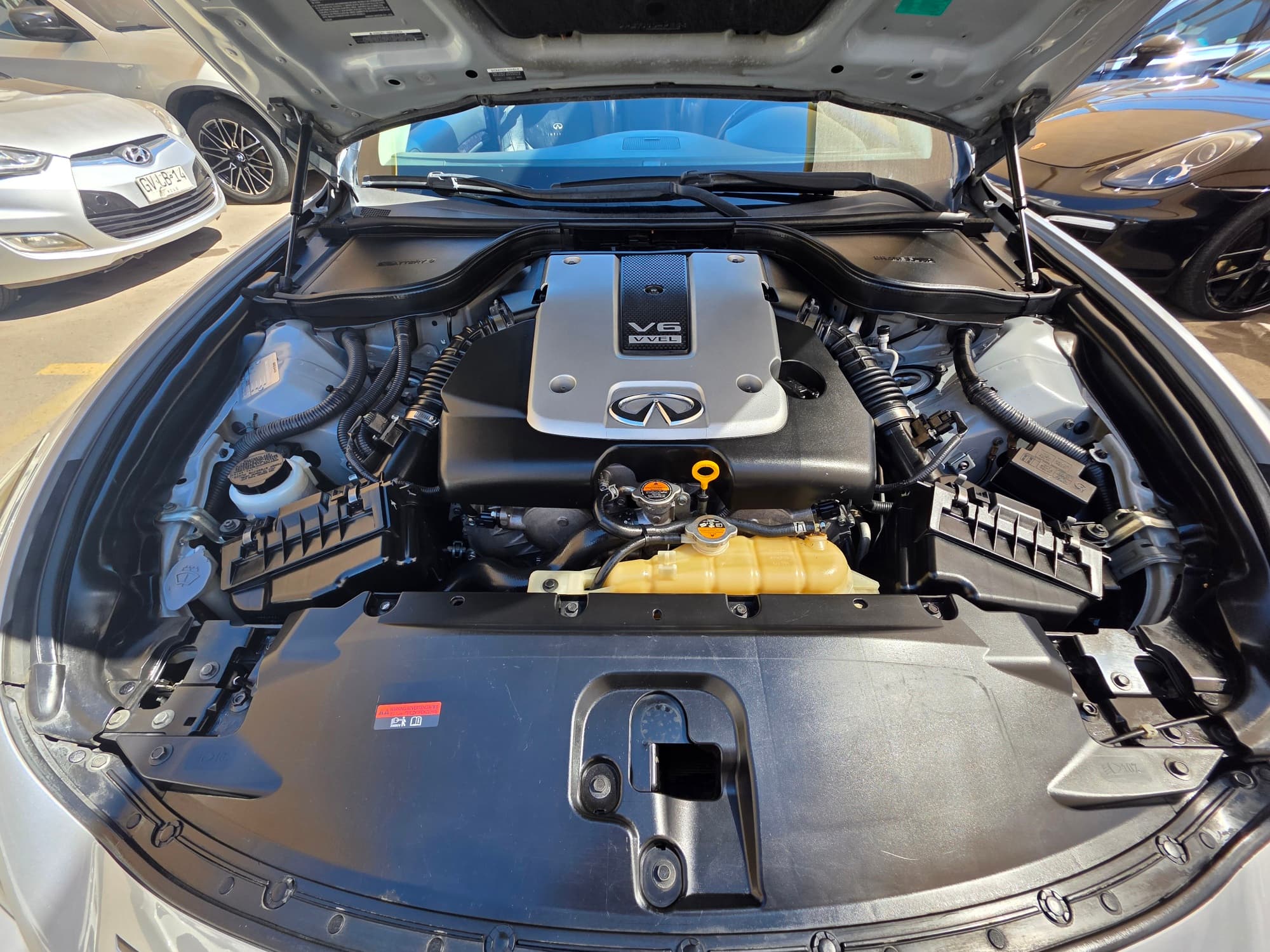 INFINITI Q60 CABRIO 3.7 AUT G37 AT 2014 - Imagen 6