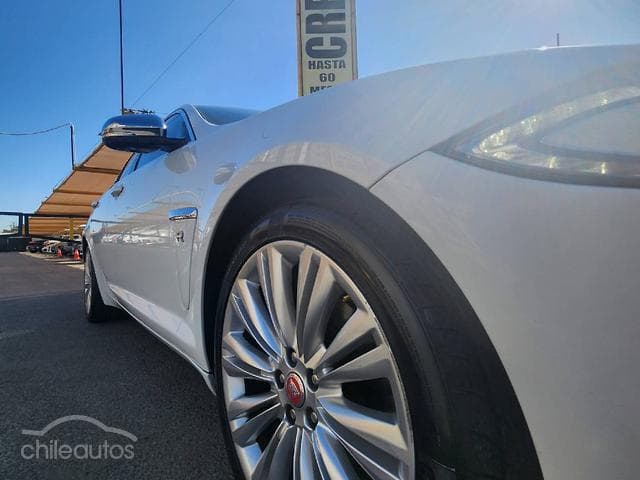 JAGUAR Xf 2.0 Turbo Look R 2015 - Imagen 6
