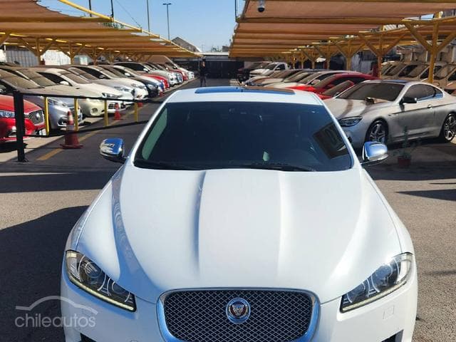JAGUAR Xf 2.0 Turbo Look R 2015 - Imagen 2