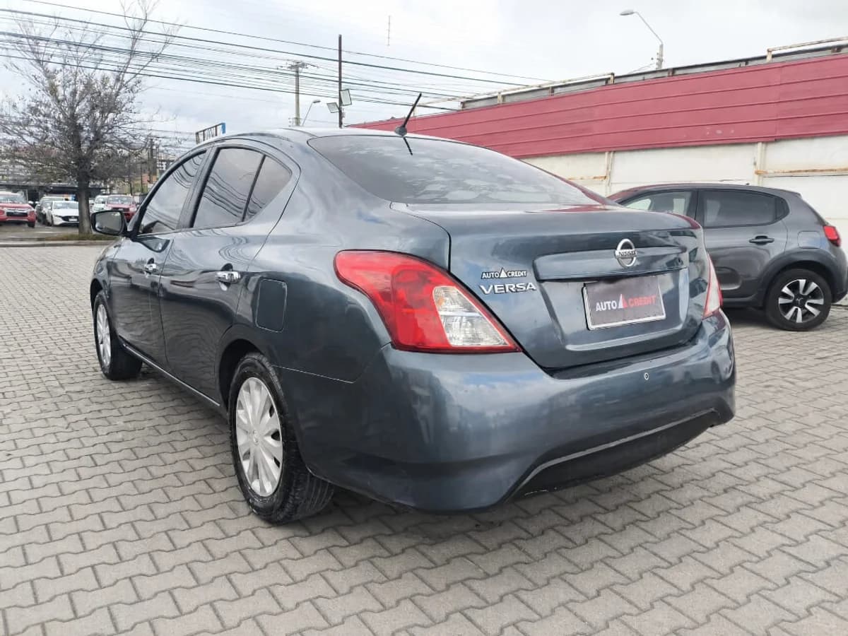NISSAN VERSA SENSE 1.6 2015 - Imagen 9