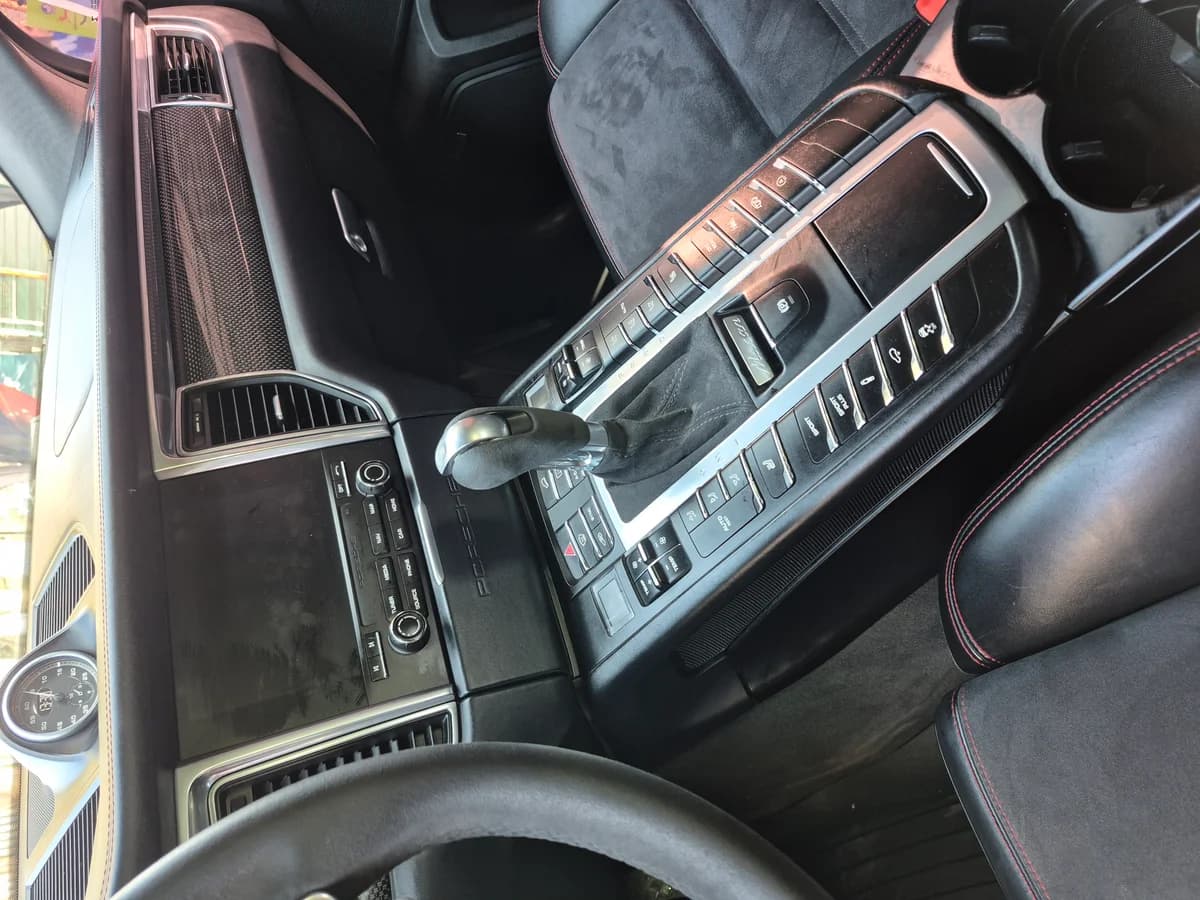 PORSCHE Macan GTS 3.0 - Imagen 8