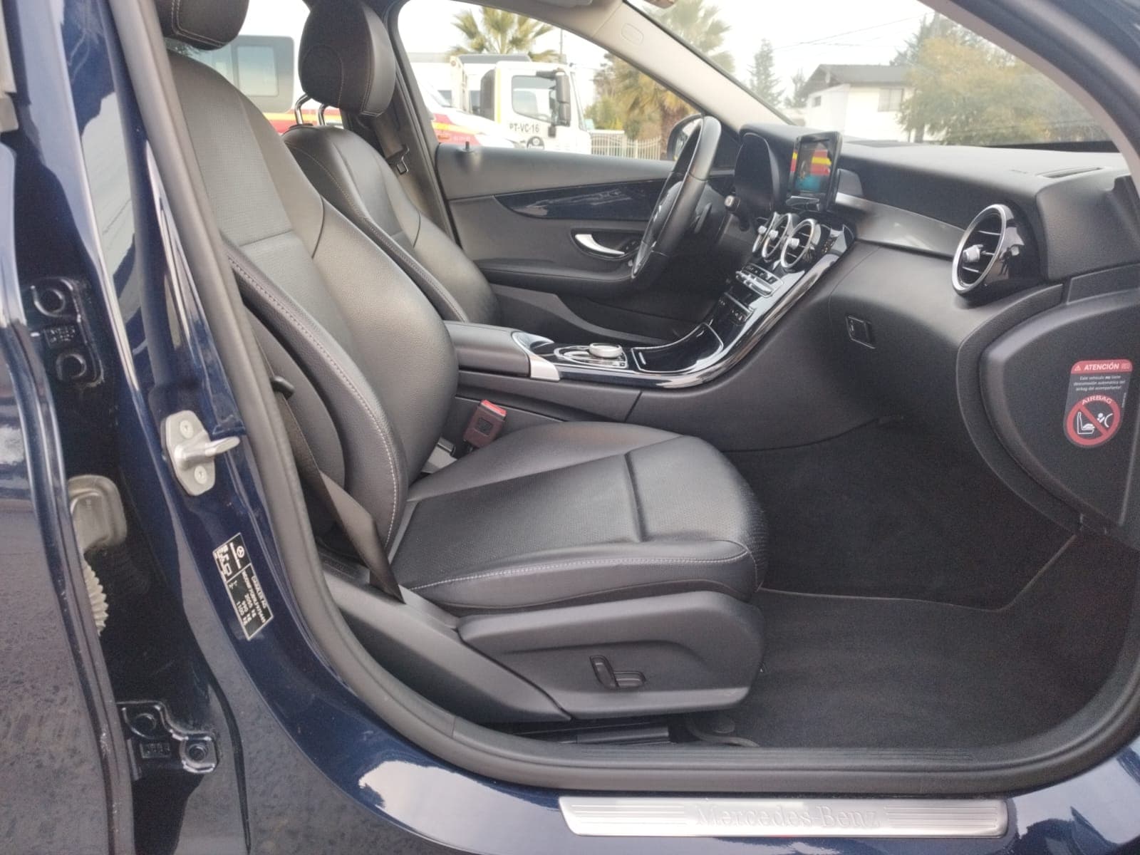 MERCEDES BENZ c180 2021 - Imagen 15