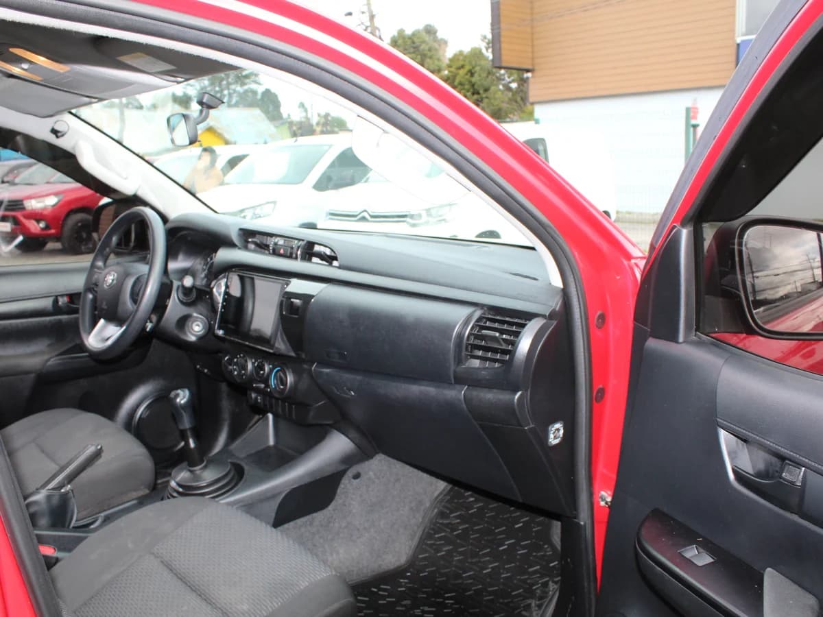 TOYOTA Hilux 2.4 4x4 2018 - Imagen 5