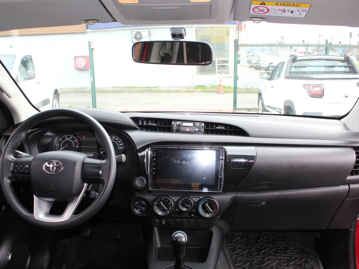 TOYOTA Hilux 2.4 4x4 2018 - Imagen 6