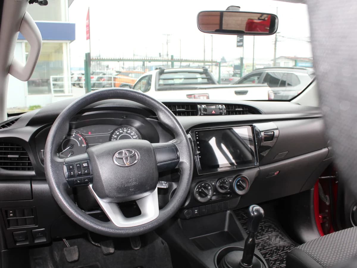 TOYOTA Hilux 2.4 4x4 2018 - Imagen 11