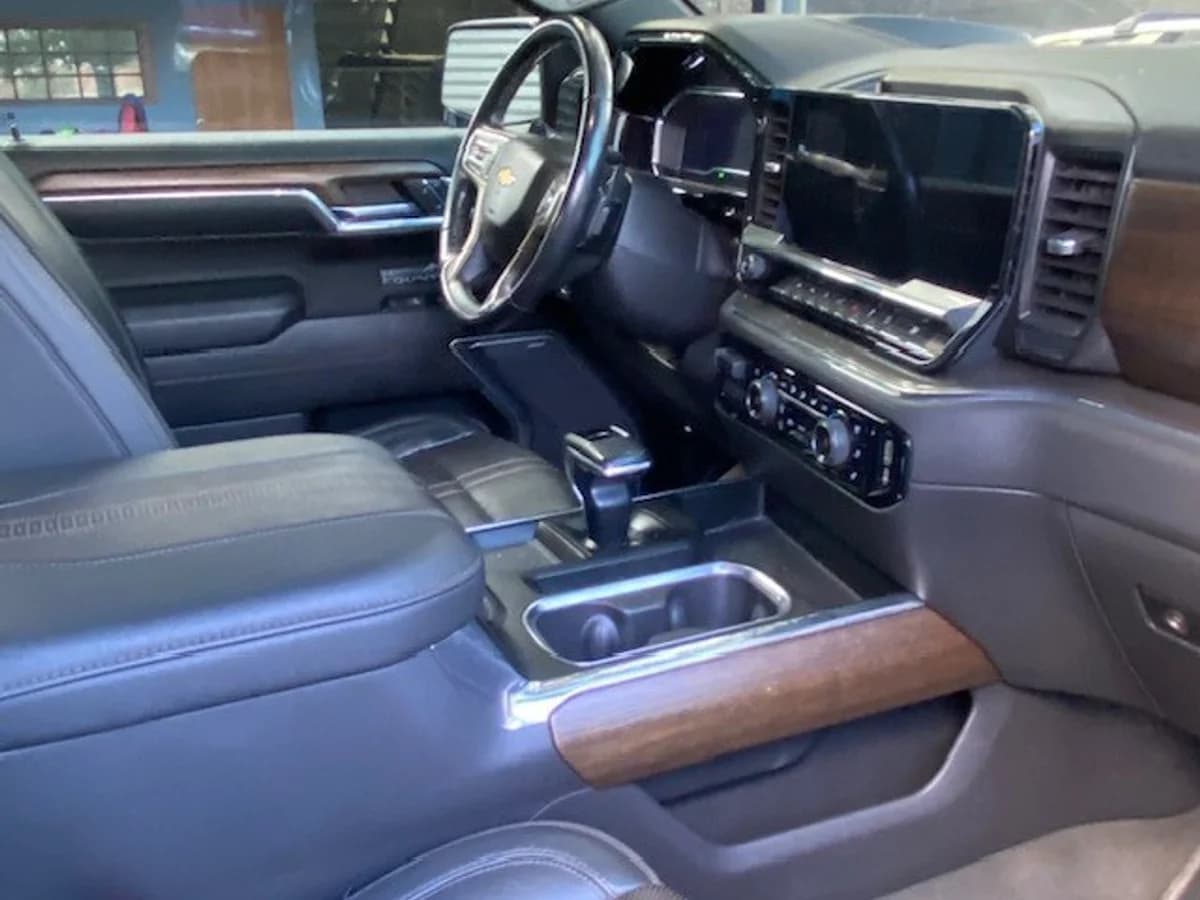 CHEVROLET SILVERADO Diesel 3.0 TD 2023 - Imagen 3