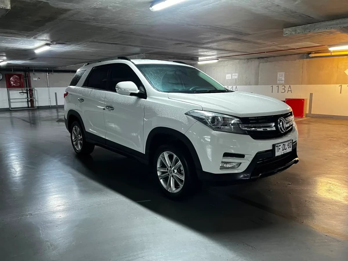 DFSK SUV 560 COMFORT 1.8L 4X2 MT5 5P año 2024 - Imagen 1
