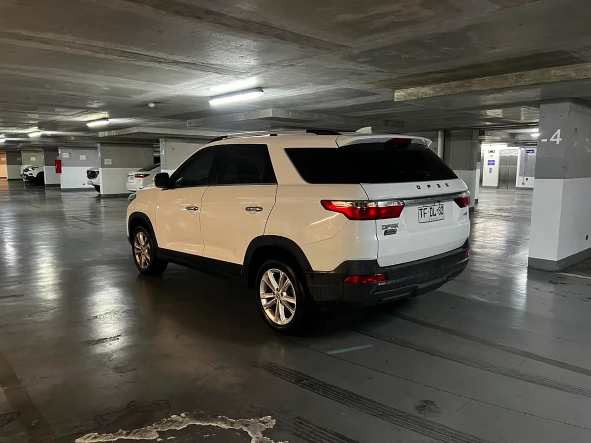 DFSK SUV 560 COMFORT 1.8L 4X2 MT5 5P año 2024 - Imagen 6