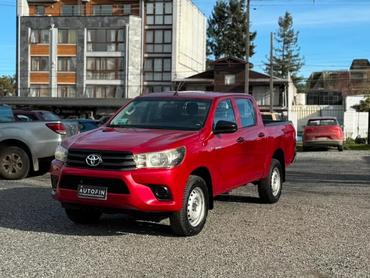 TOYOTA HILUX 2023 - Imagen 16