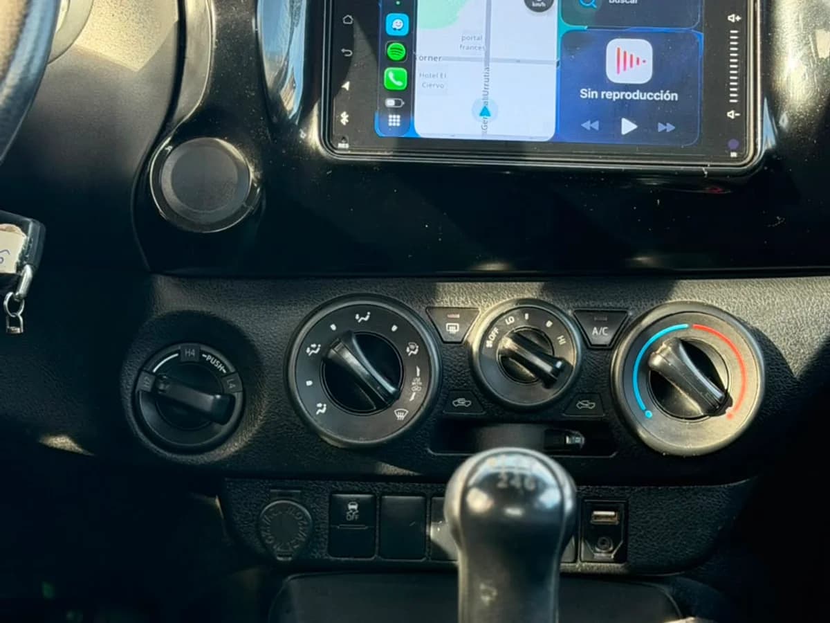TOYOTA HILUX 2023 - Imagen 15