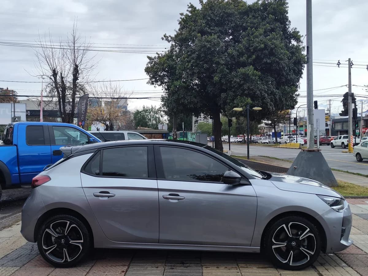 OPEL Corsa GS 1.2 AT 2022 - Imagen 4