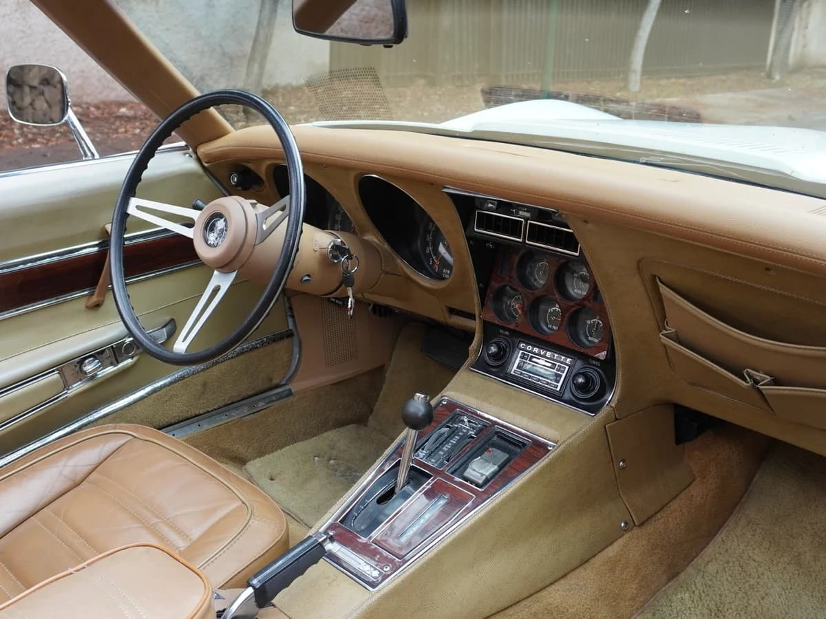 Chevrolet Corvette Stingray C3 V8 5.7 Año 1974 - Imagen 31