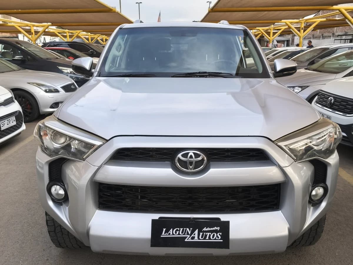 TOYOTA 4RUNNER 4X4 4.0 AUT SR5 CONTROL VOLANTE EURO V AT 5P 2018 - Imagen 2