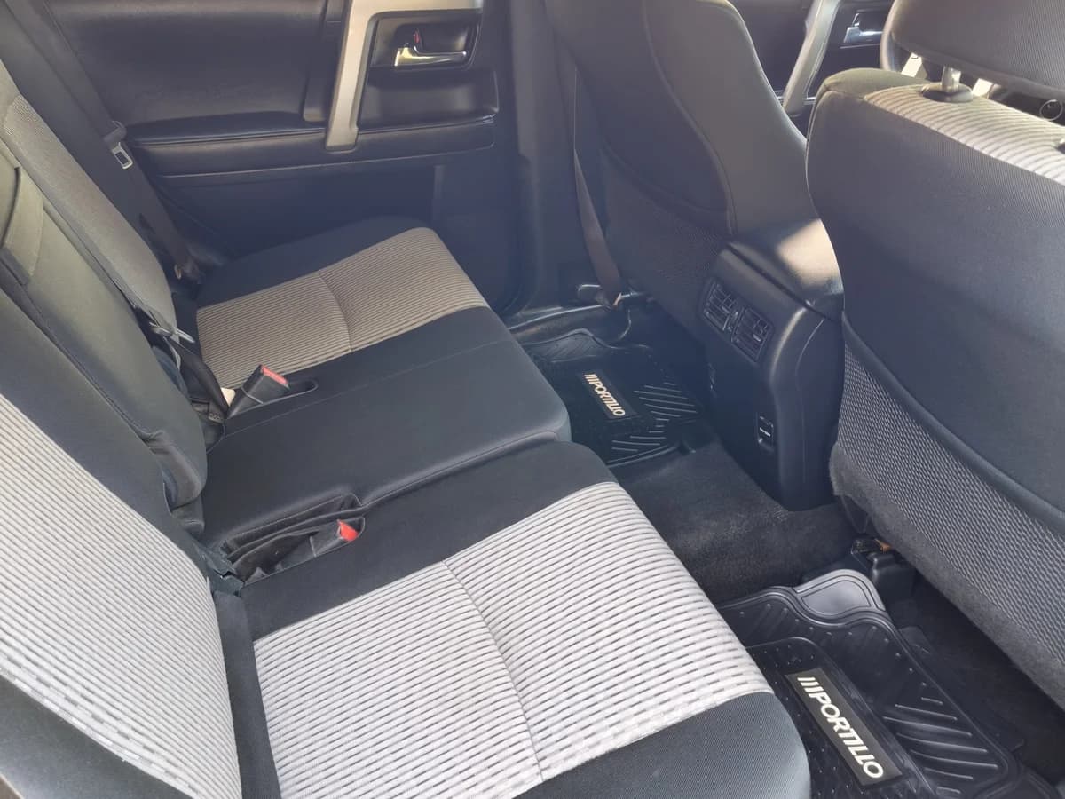 TOYOTA 4RUNNER 4X4 4.0 AUT SR5 CONTROL VOLANTE EURO V AT 5P 2018 - Imagen 8
