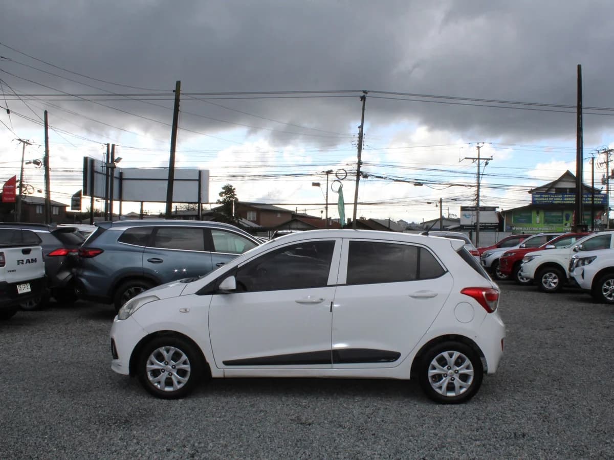 HYUNDAI i10 GL 1.0 2014 - Imagen 11