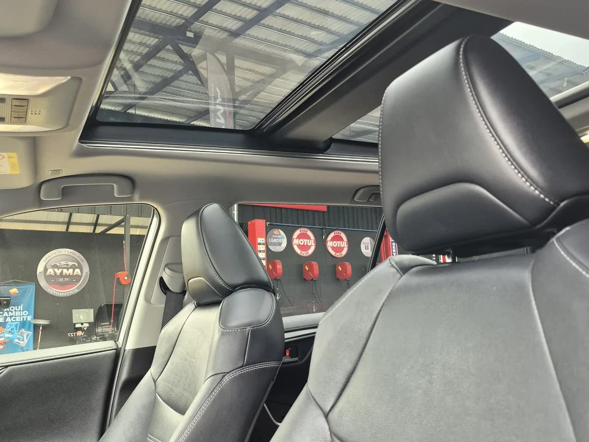 TOYOTA Rav4 2.5 LIMITED HYBRID 4X4 2025 - Imagen 9