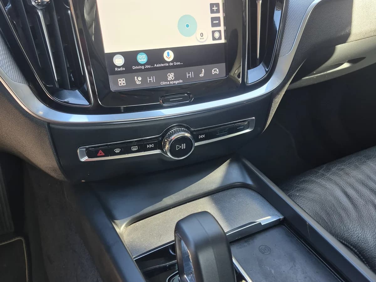 VOLVO S60 B4 2.0 2023 - Imagen 11
