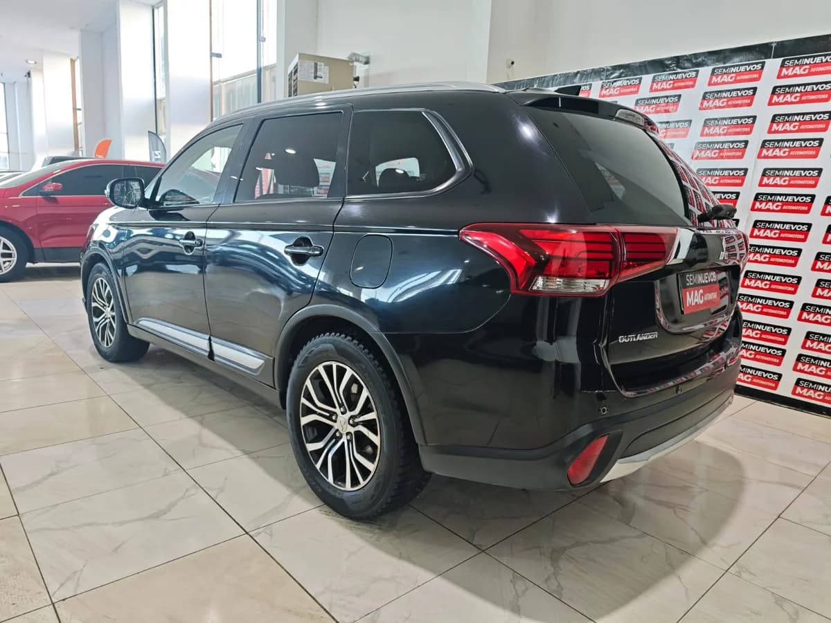MITSUBISHI OUTLANDER 2.0 CVT 2018 - Imagen 3