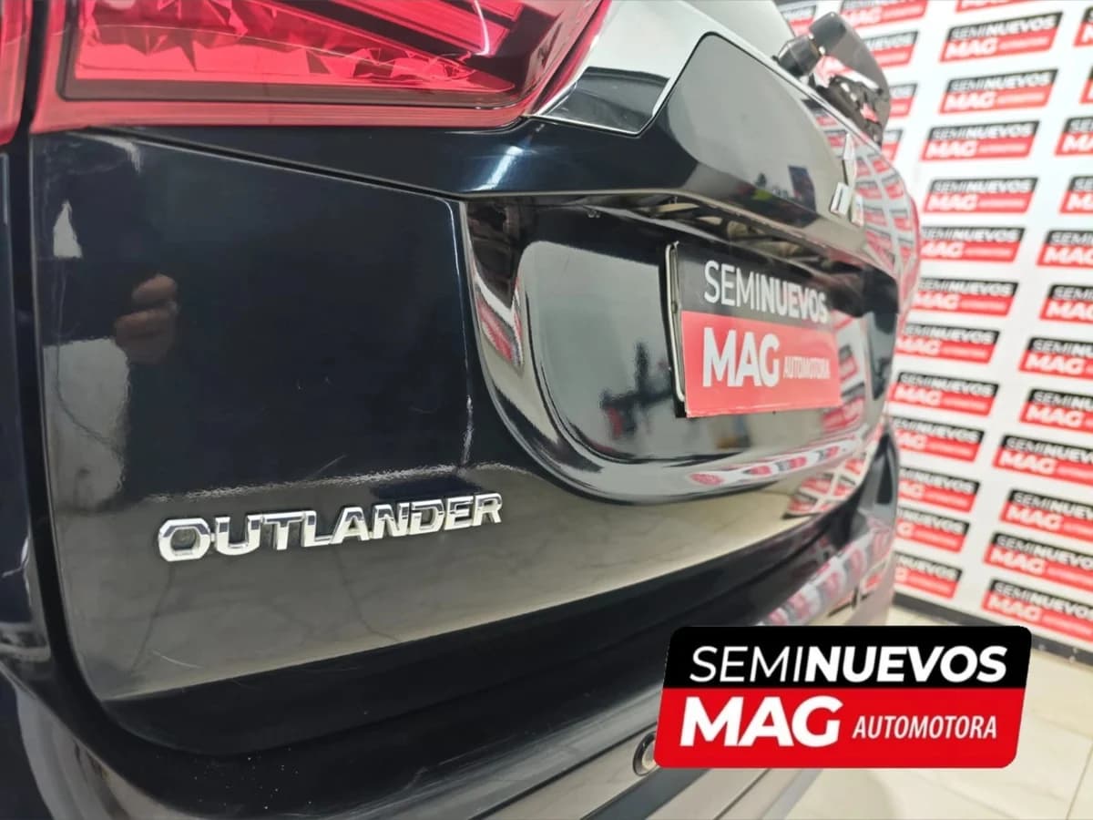 MITSUBISHI OUTLANDER 2.0 CVT 2018 - Imagen 5